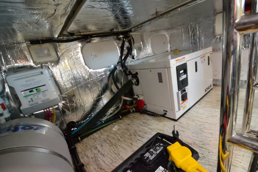 2017 Floe Craft Afina 3950