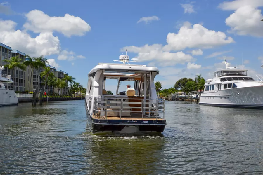 2017 Floe Craft Afina 3950