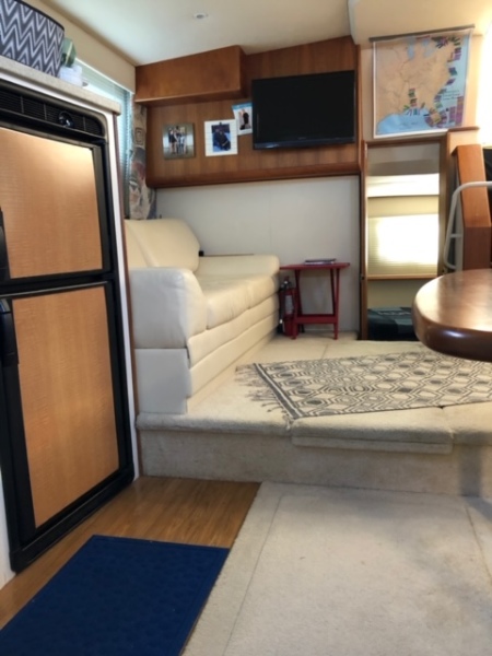 2000 Silverton 352 Motor Yacht