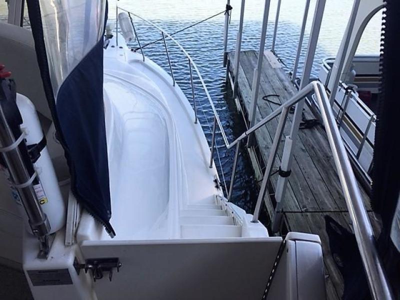 2000 Silverton 352 Motor Yacht