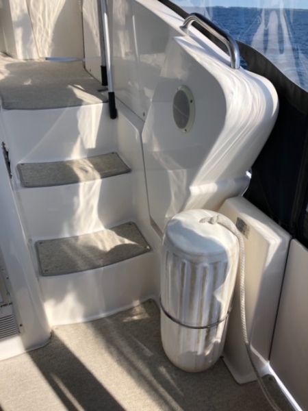 2000 Silverton 352 Motor Yacht