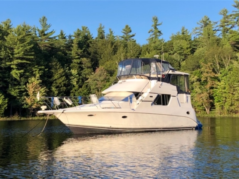 2000 Silverton 352 Motor Yacht