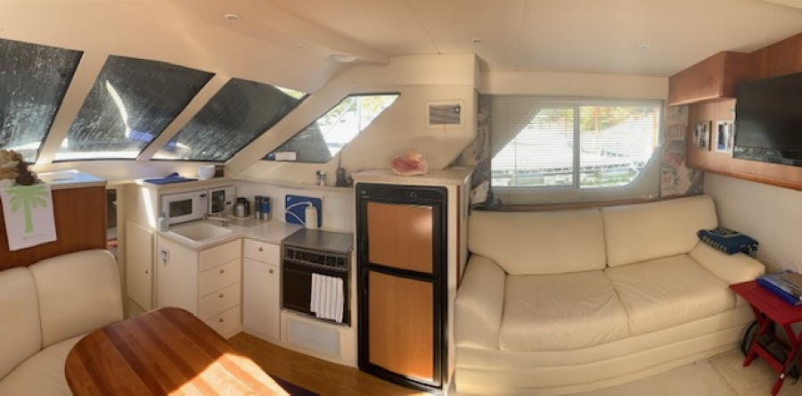2000 Silverton 352 Motor Yacht