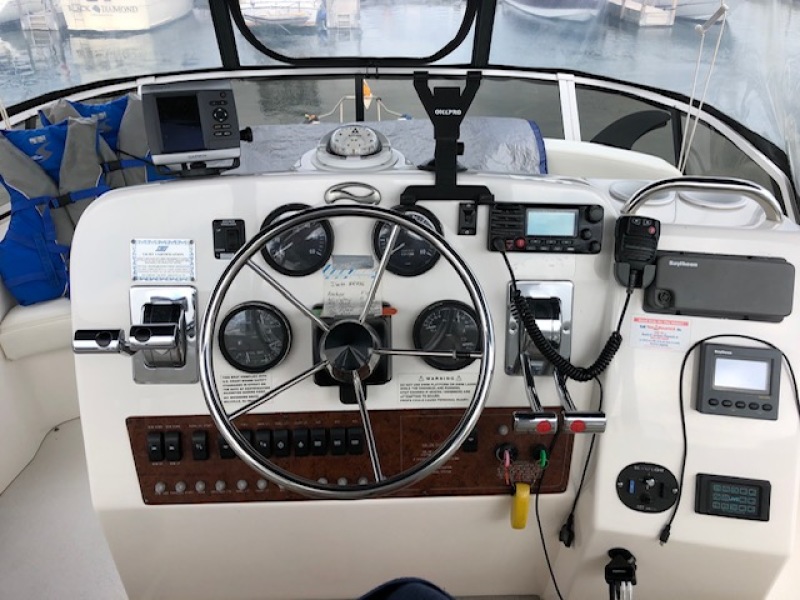 2000 Silverton 352 Motor Yacht