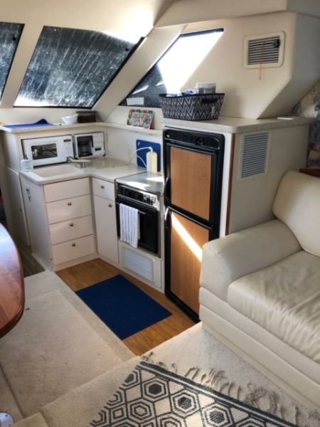 2000 Silverton 352 Motor Yacht