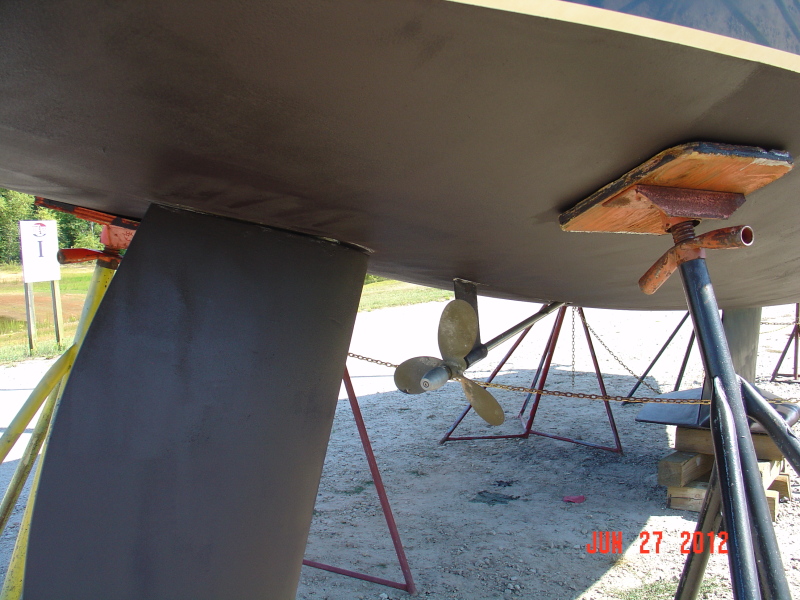 2005 Catalina 320