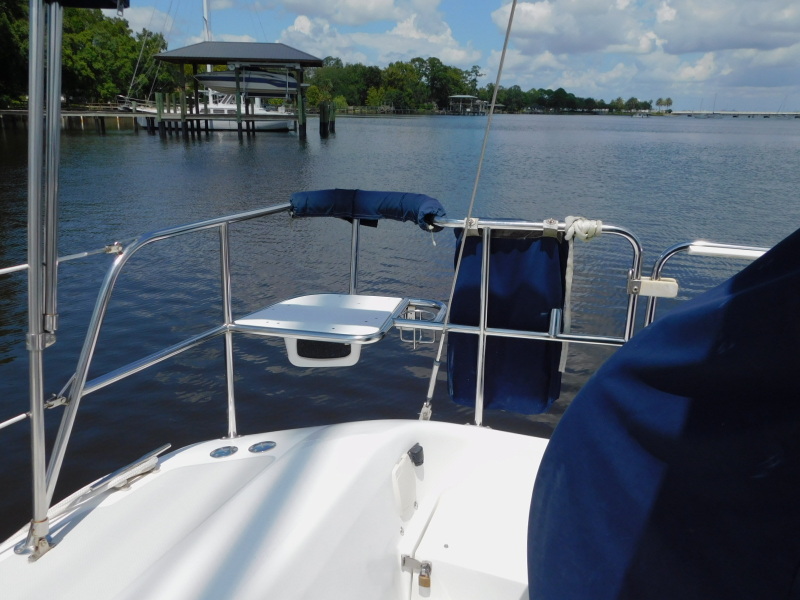 2005 Catalina 320