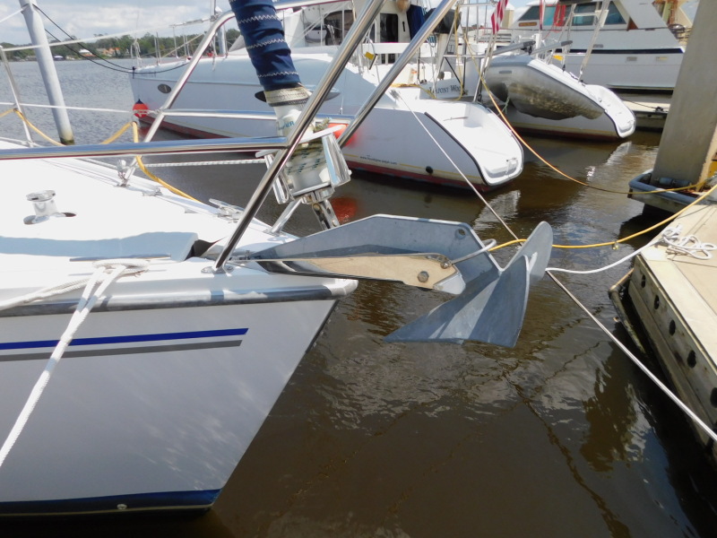 2005 Catalina 320