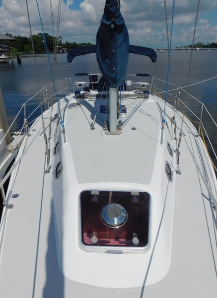 2005 Catalina 320