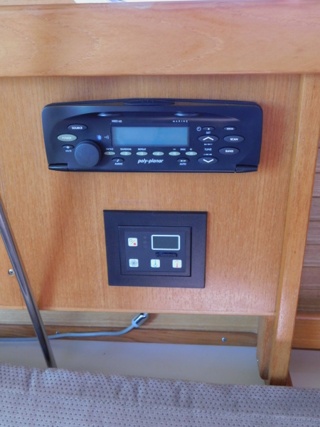 2005 Catalina 320