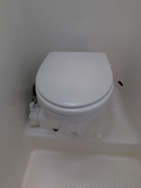 2005 Catalina 320