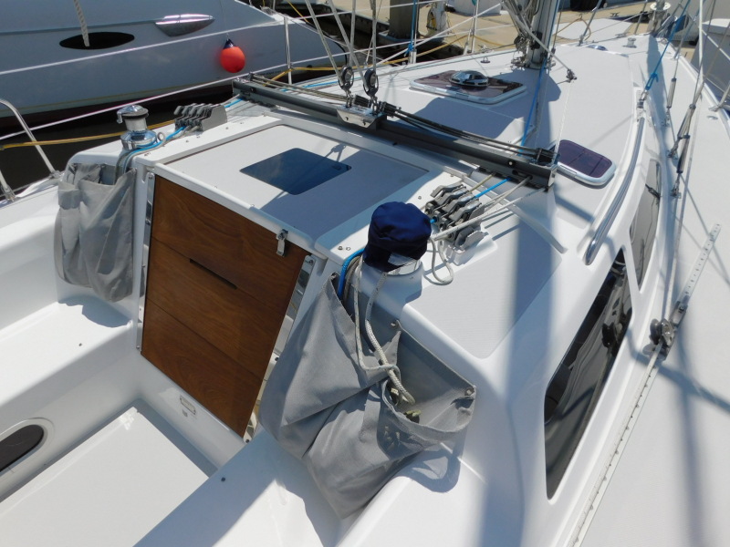 2005 Catalina 320