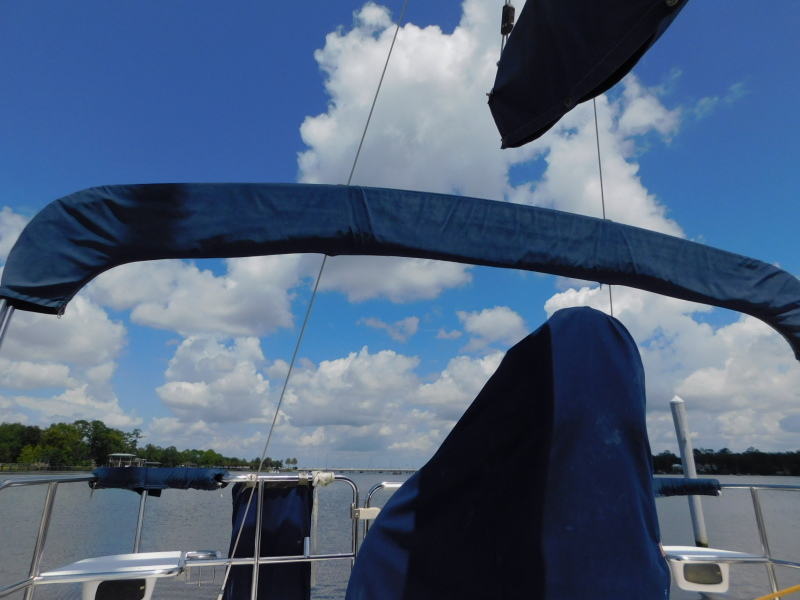 2005 Catalina 320