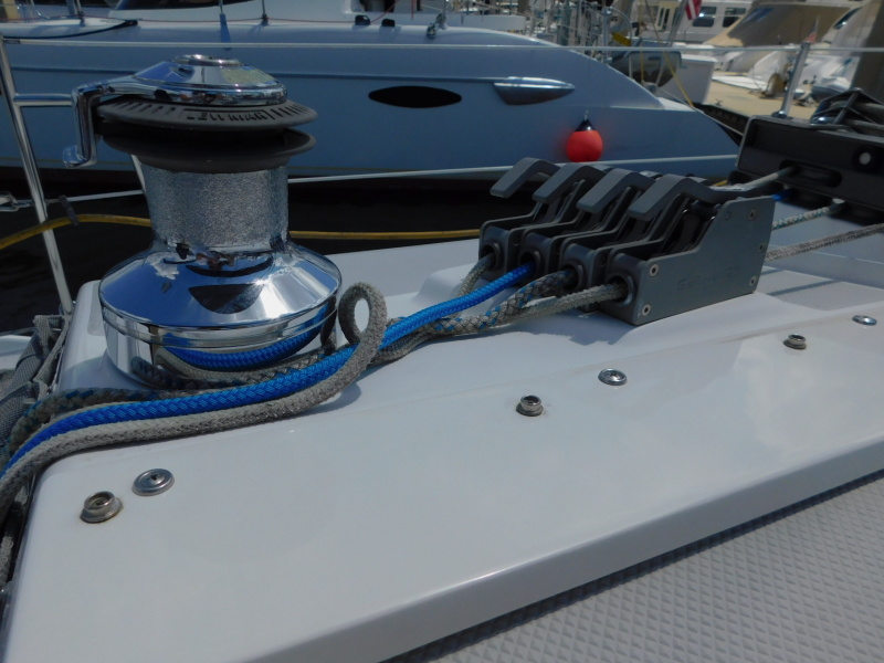 2005 Catalina 320
