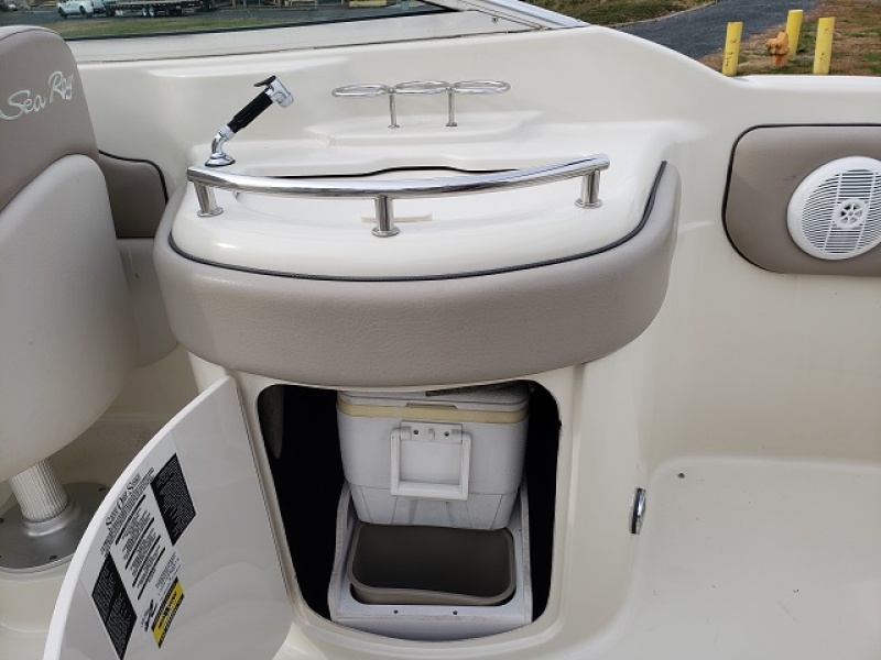 2004 Sea Ray Sundeck