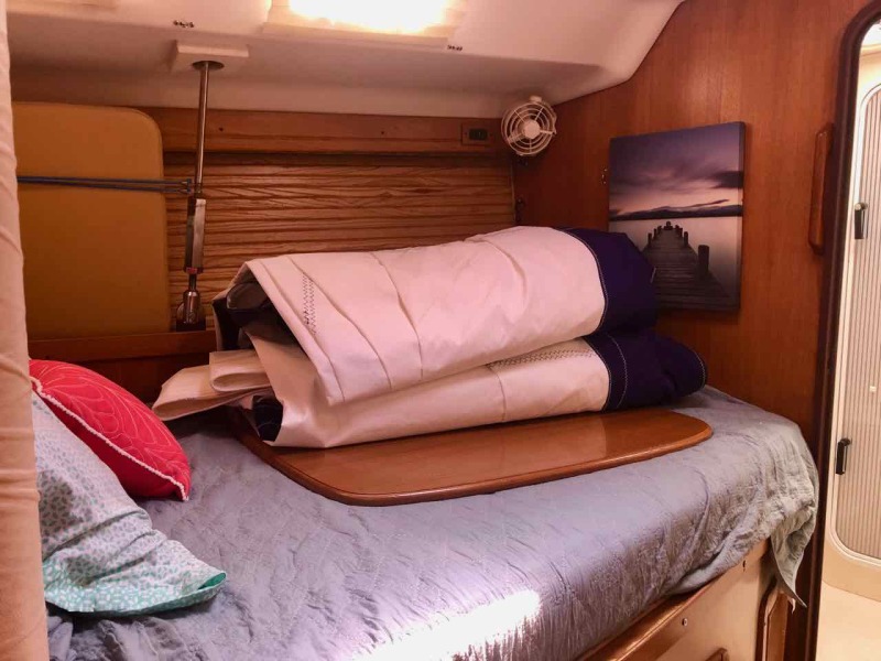 2001 Catalina 470