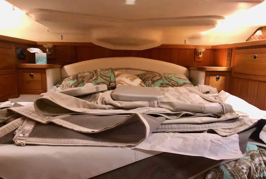 2001 Catalina 470
