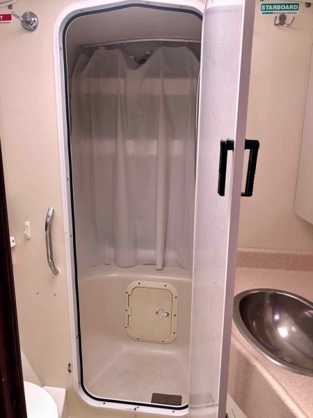 2001 Catalina 470