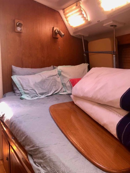2001 Catalina 470