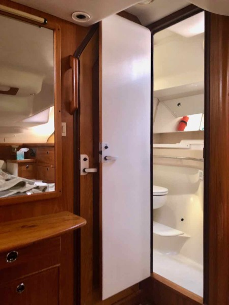 2001 Catalina 470