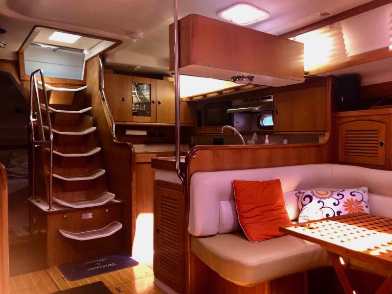 2001 Catalina 470