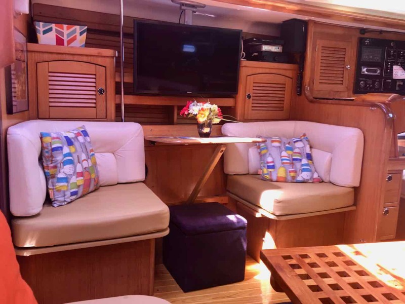 2001 Catalina 470