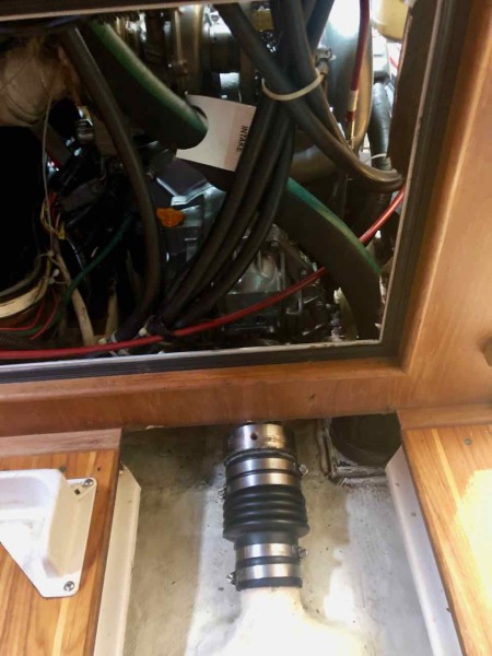 2001 Catalina 470