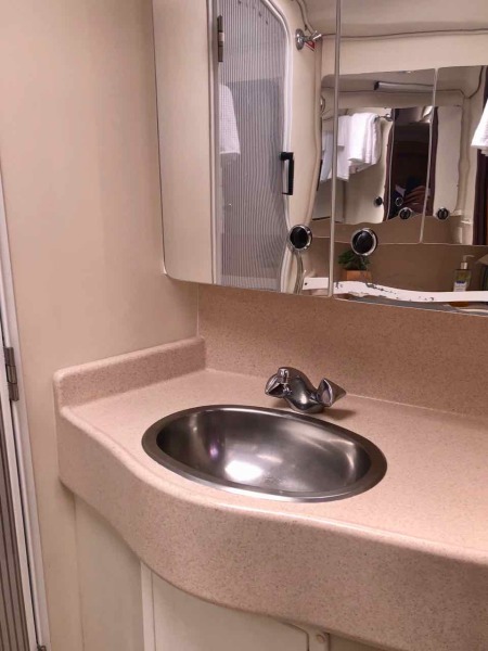 2001 Catalina 470