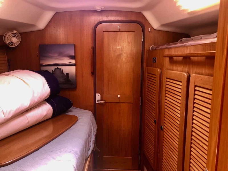 2001 Catalina 470