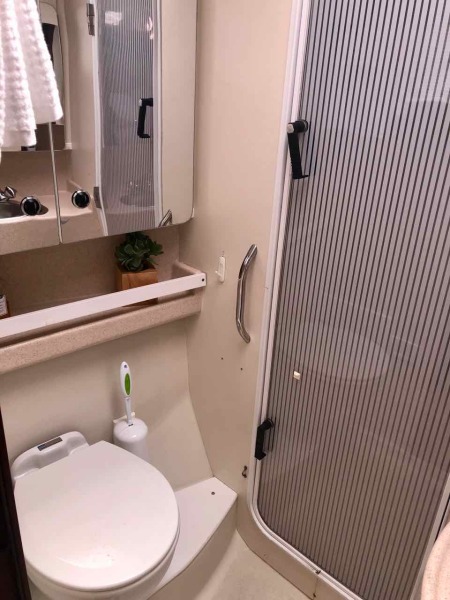 2001 Catalina 470