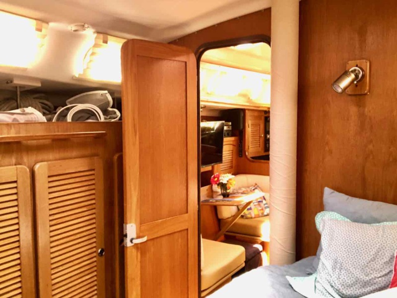 2001 Catalina 470