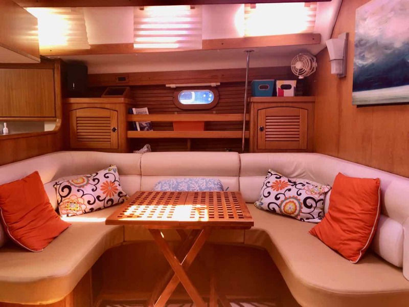 2001 Catalina 470