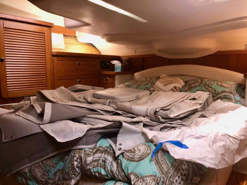 2001 Catalina 470