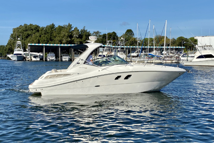 2012 Sea Ray 330 Sundancer Damanda 