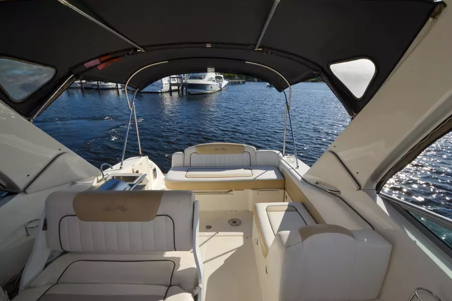 2010 Sea Ray 310 Sundancer