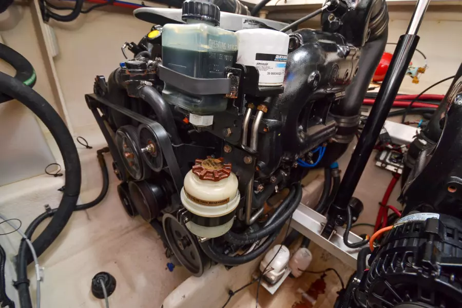 2010 Sea Ray 310 Sundancer