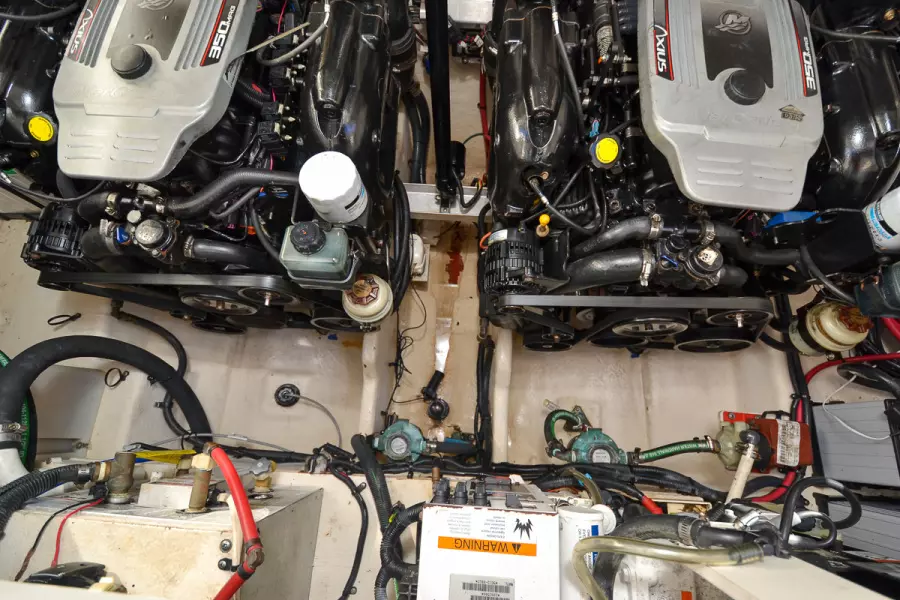 2010 Sea Ray 310 Sundancer