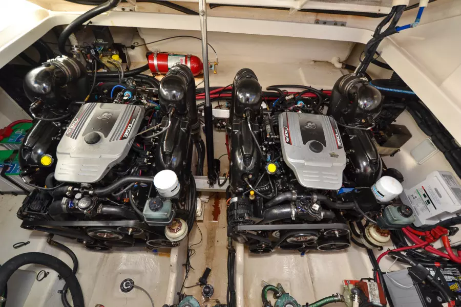 2010 Sea Ray 310 Sundancer