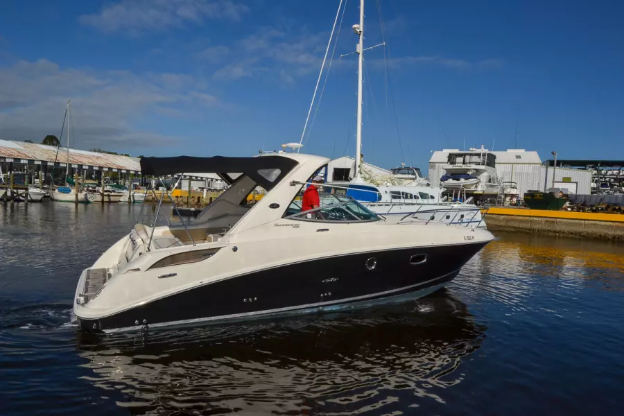 2010 Sea Ray 310 Sundancer