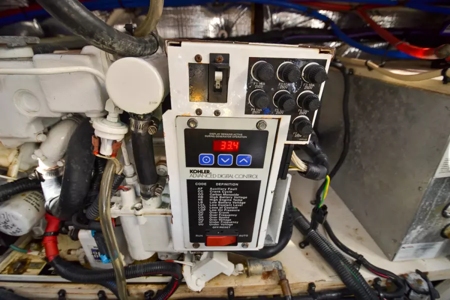 2010 Sea Ray 310 Sundancer