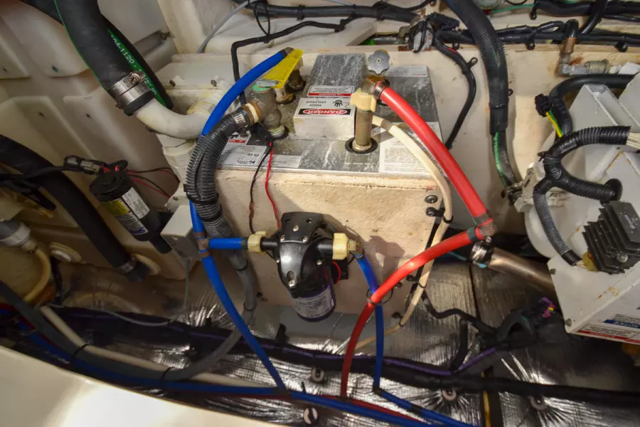 2010 Sea Ray 310 Sundancer