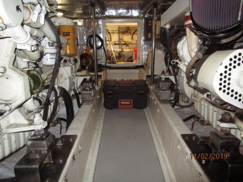 2000 Ocean Alexander "511 Classico"