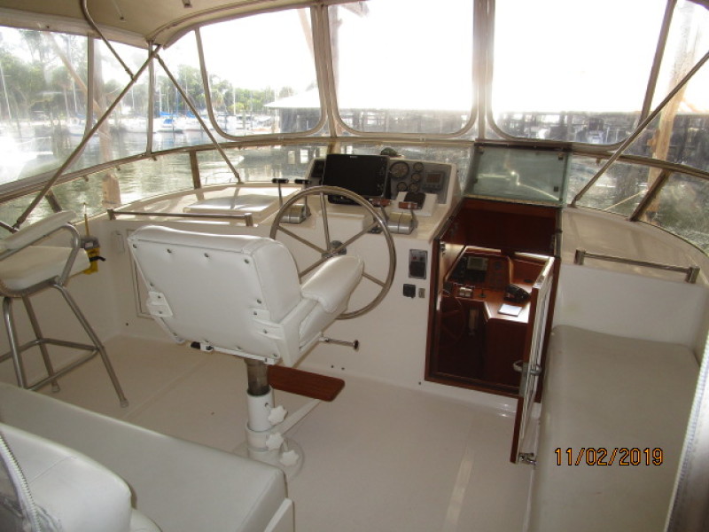2000 Ocean Alexander "511 Classico"