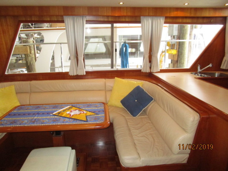 2000 Ocean Alexander "511 Classico"