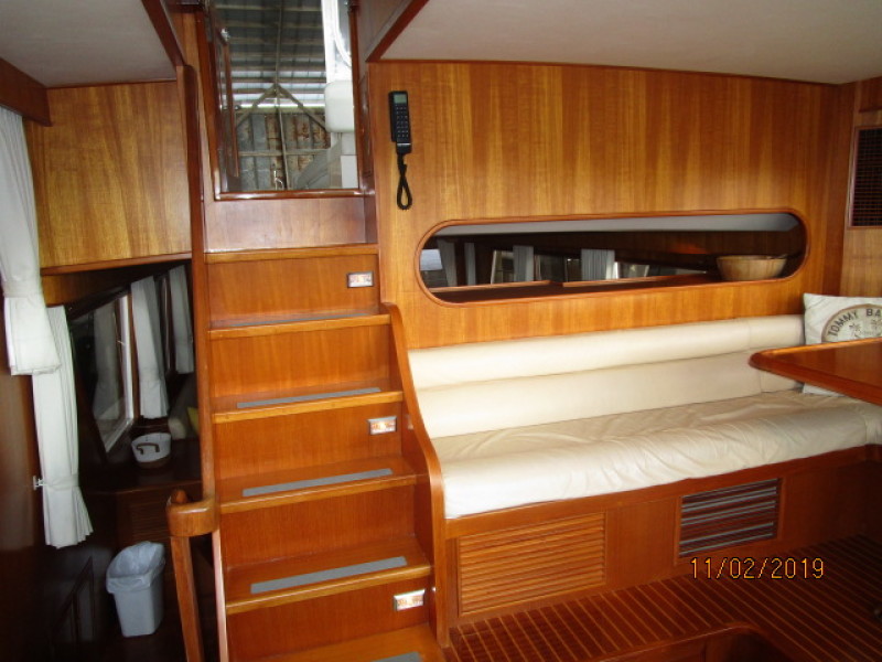 2000 Ocean Alexander "511 Classico"