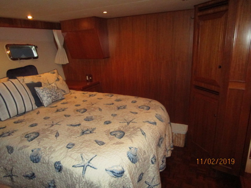 2000 Ocean Alexander "511 Classico"