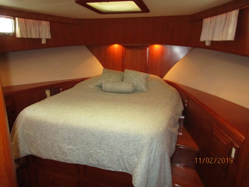2000 Ocean Alexander "511 Classico"