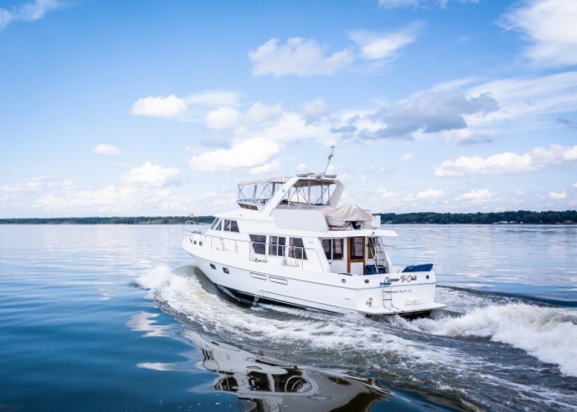 2000 Ocean Alexander "511 Classico"