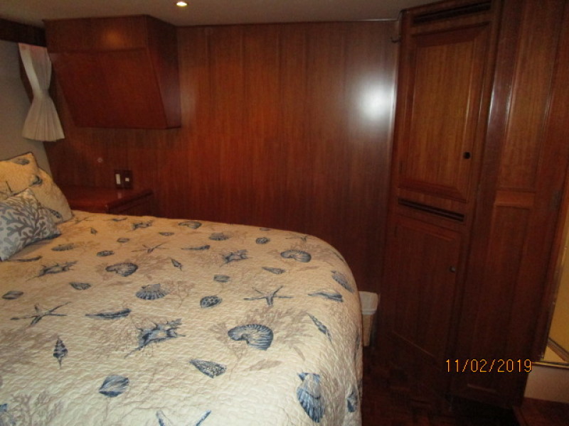 2000 Ocean Alexander "511 Classico"