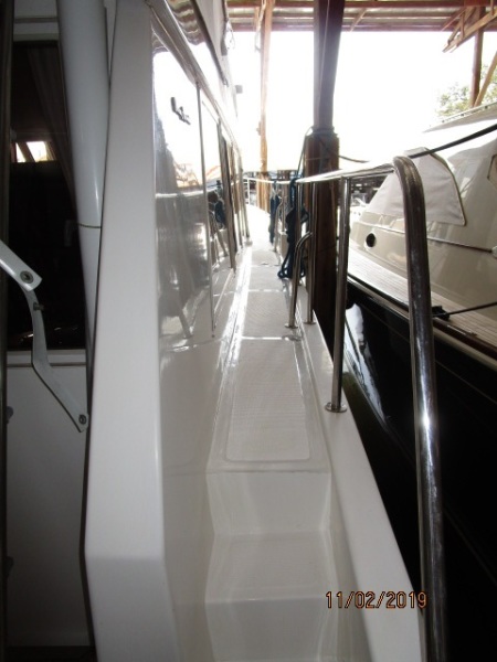 2000 Ocean Alexander "511 Classico"